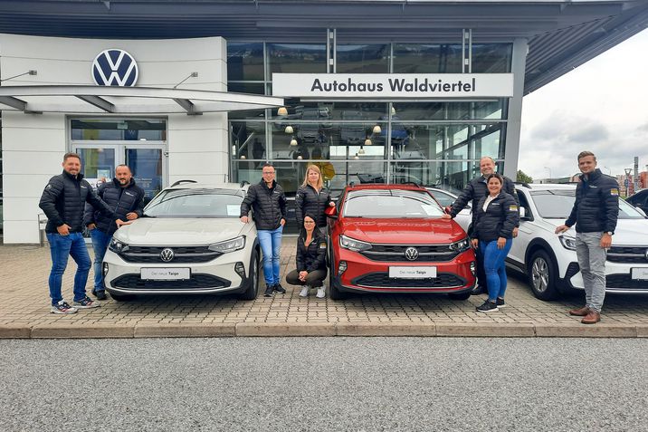 Neue Teamjacken